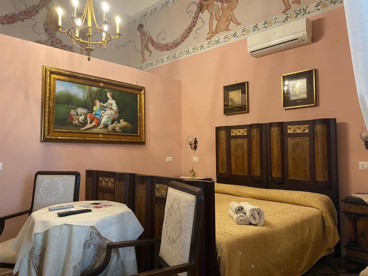 Antico Palazzo Spinola Bed and Breakfast Gallipolli Exteriör bild