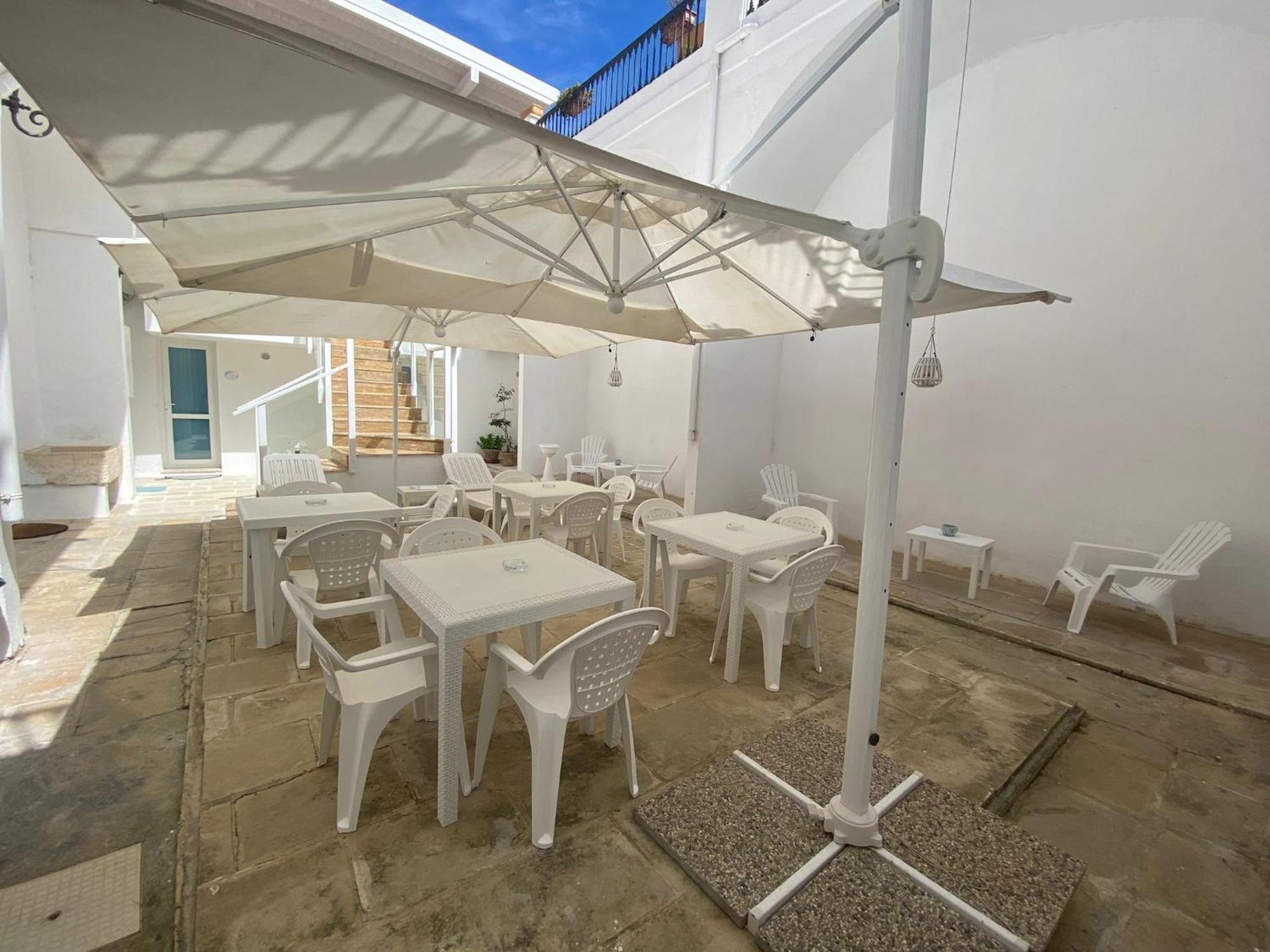Antico Palazzo Spinola Bed and Breakfast Gallipolli Exteriör bild