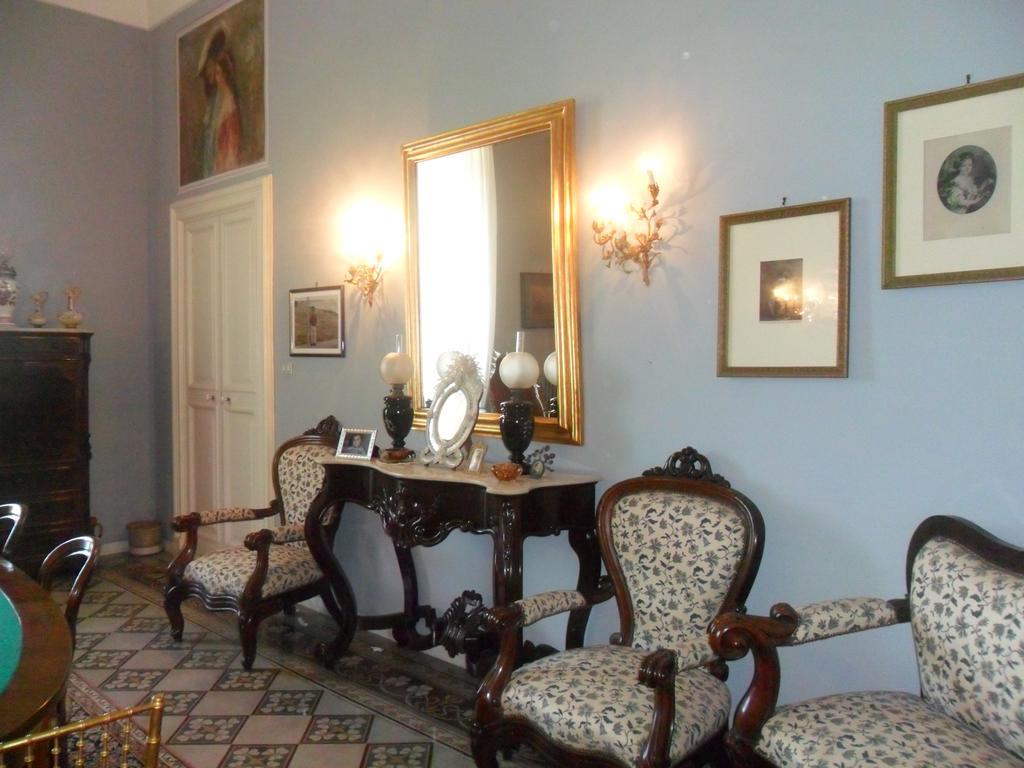 Antico Palazzo Spinola Bed and Breakfast Gallipolli Exteriör bild