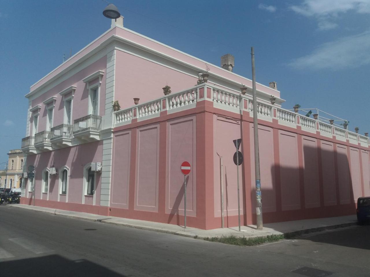 Antico Palazzo Spinola Bed and Breakfast Gallipolli Exteriör bild