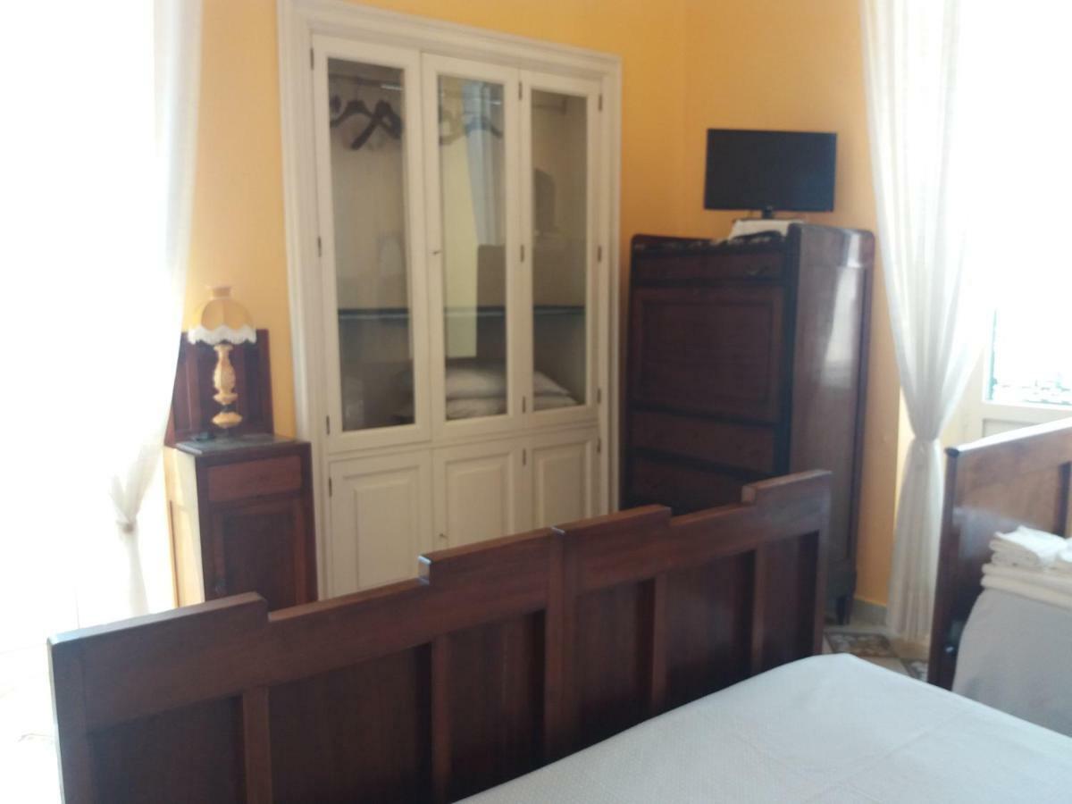 Antico Palazzo Spinola Bed and Breakfast Gallipolli Exteriör bild